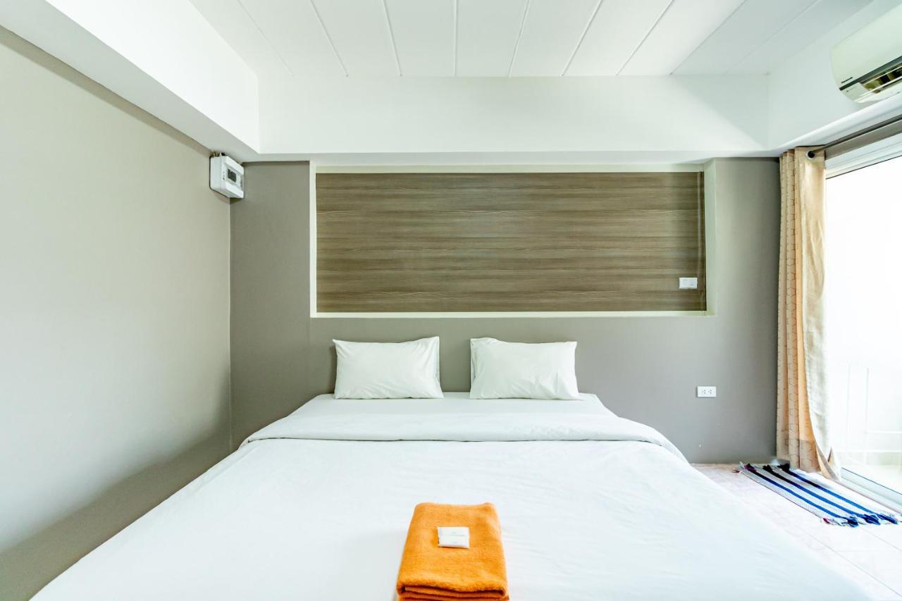 Alanda Hotel & Apartment Bangkok Exterior photo